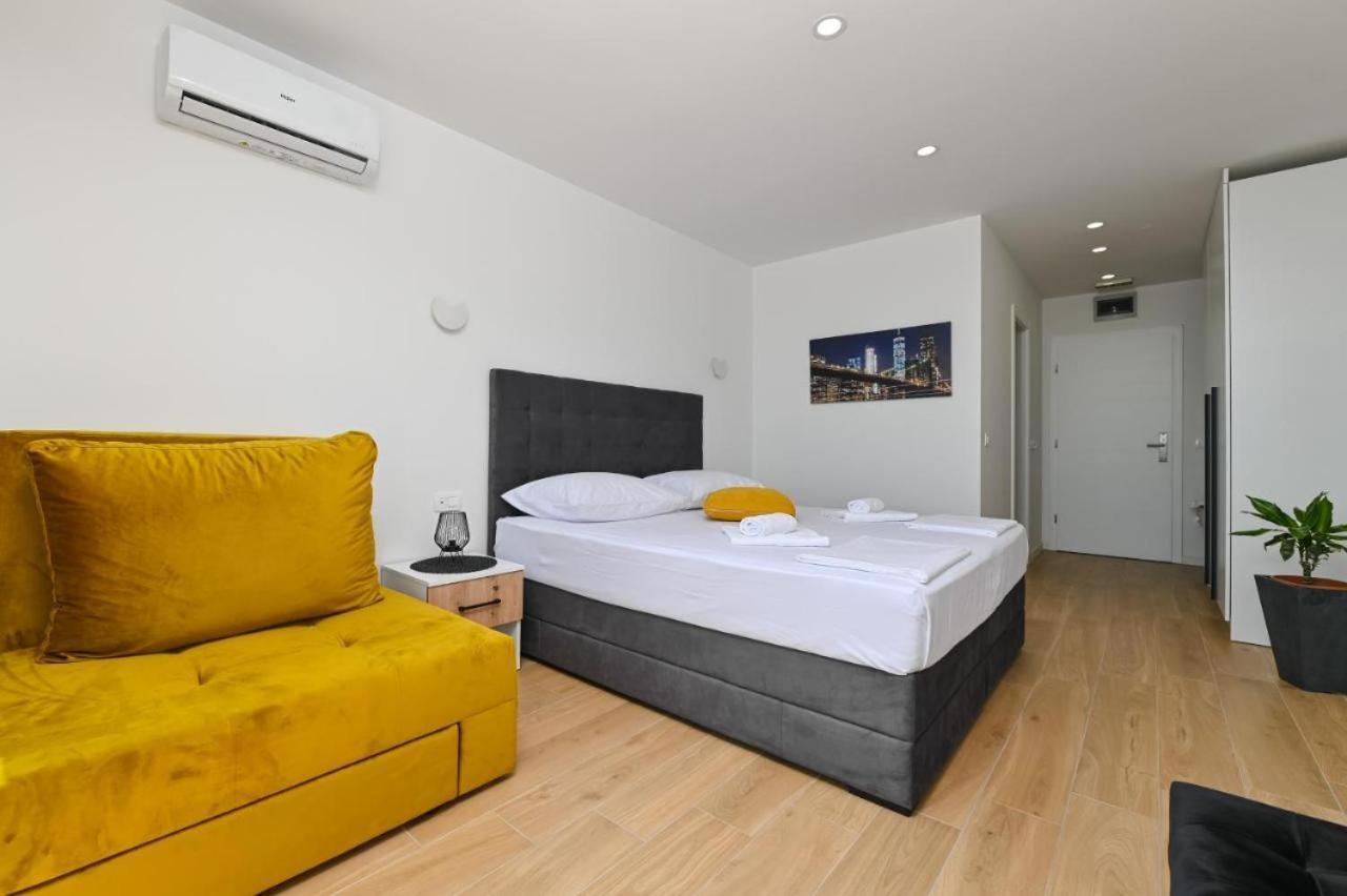 Boutique Hotel Ivy'Z 诺瓦利娅 外观 照片