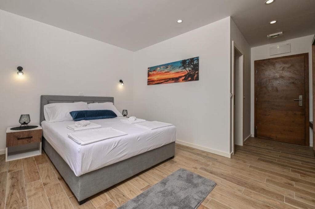 Boutique Hotel Ivy'Z 诺瓦利娅 外观 照片