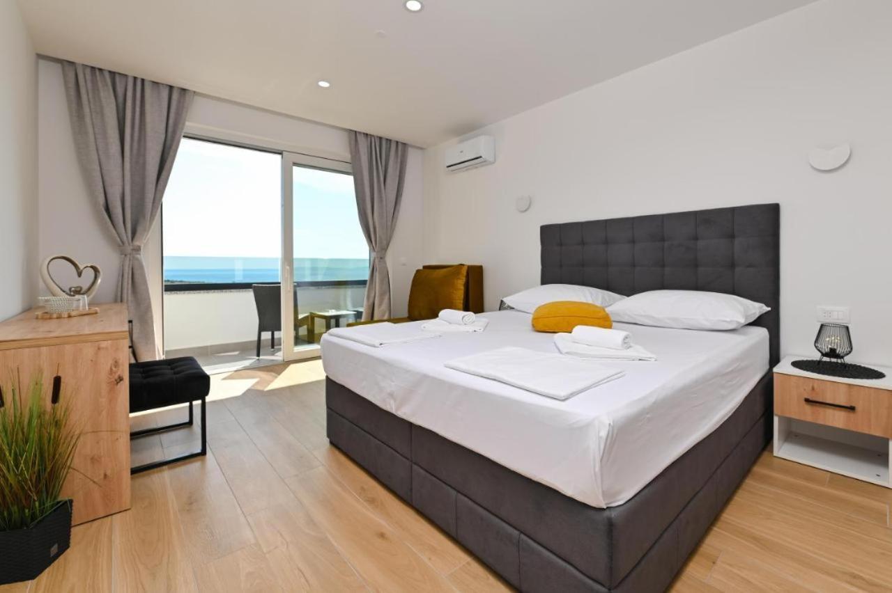 Boutique Hotel Ivy'Z 诺瓦利娅 外观 照片