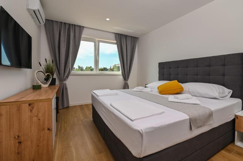 Boutique Hotel Ivy'Z 诺瓦利娅 外观 照片