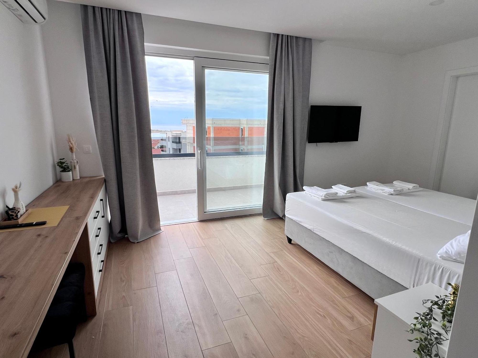 Boutique Hotel Ivy'Z 诺瓦利娅 外观 照片