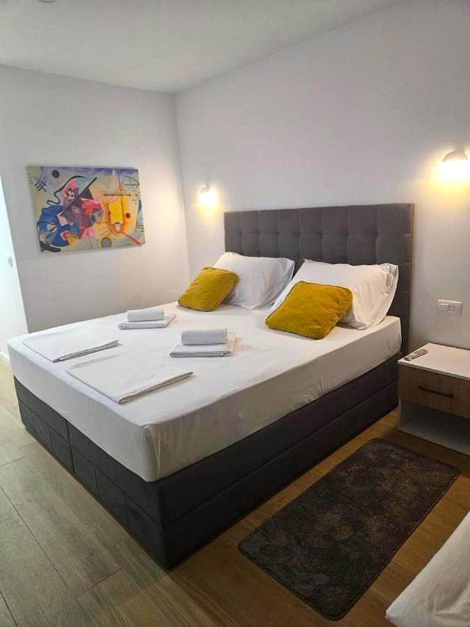 Boutique Hotel Ivy'Z 诺瓦利娅 外观 照片