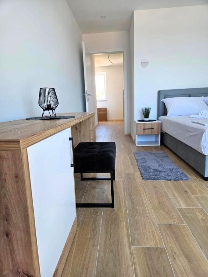 Boutique Hotel Ivy'Z 诺瓦利娅 外观 照片